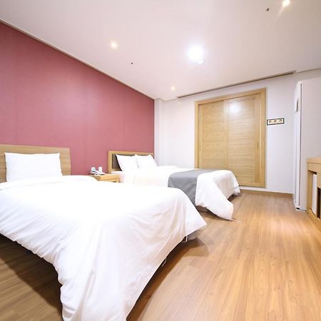 Golden Business Hotel Seosan Ngoại thất bức ảnh