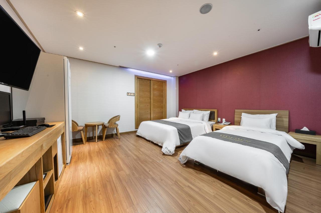 Golden Business Hotel Seosan Ngoại thất bức ảnh