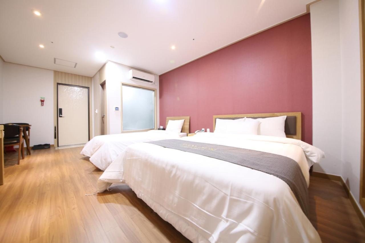 Golden Business Hotel Seosan Ngoại thất bức ảnh